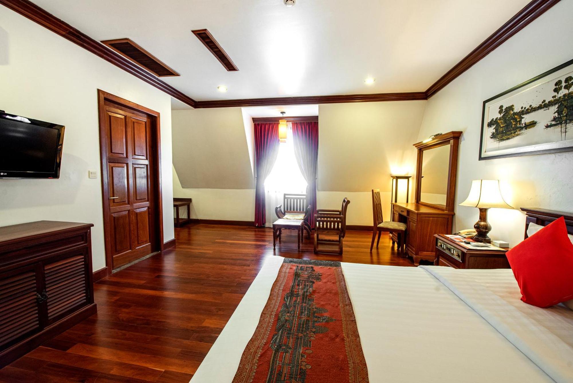 The Suite By Royal Crown Hotel Sziemreap Kültér fotó